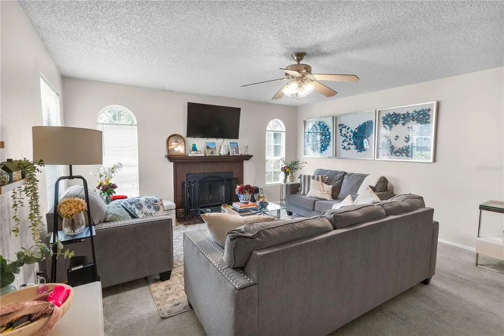 11942 Skylake Place Tampa FL 33617