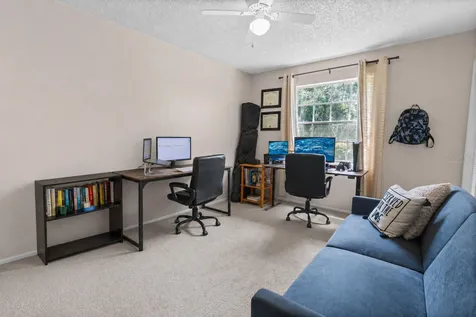 11942 Skylake Place Tampa FL 33617