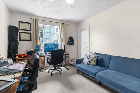 11942 Skylake Place Tampa FL 33617