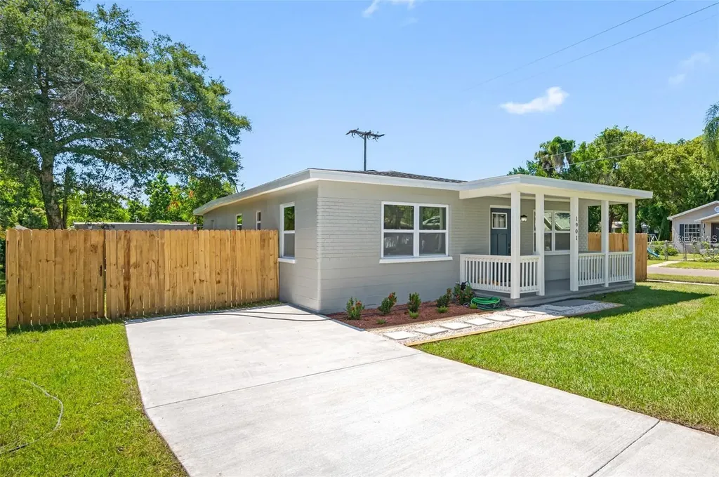 1901 E New Orleans Avenue Tampa FL 33610