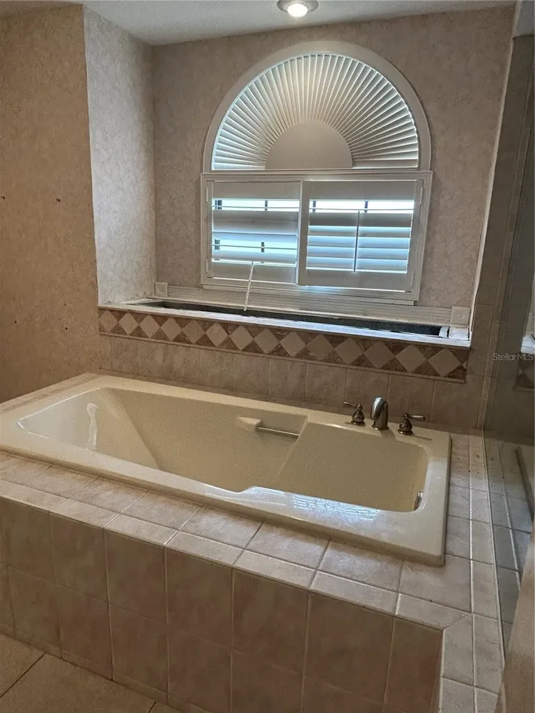 1612 Gulf Beach Boulevard Tarpon Springs FL 34689
