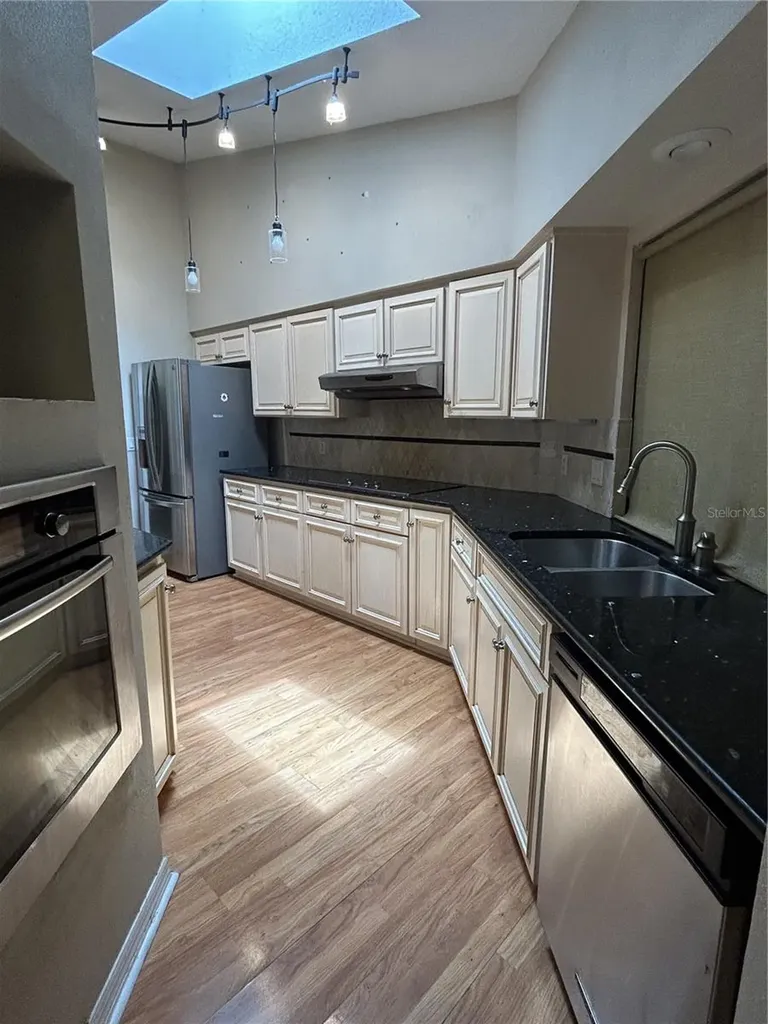 1612 Gulf Beach Boulevard Tarpon Springs FL 34689