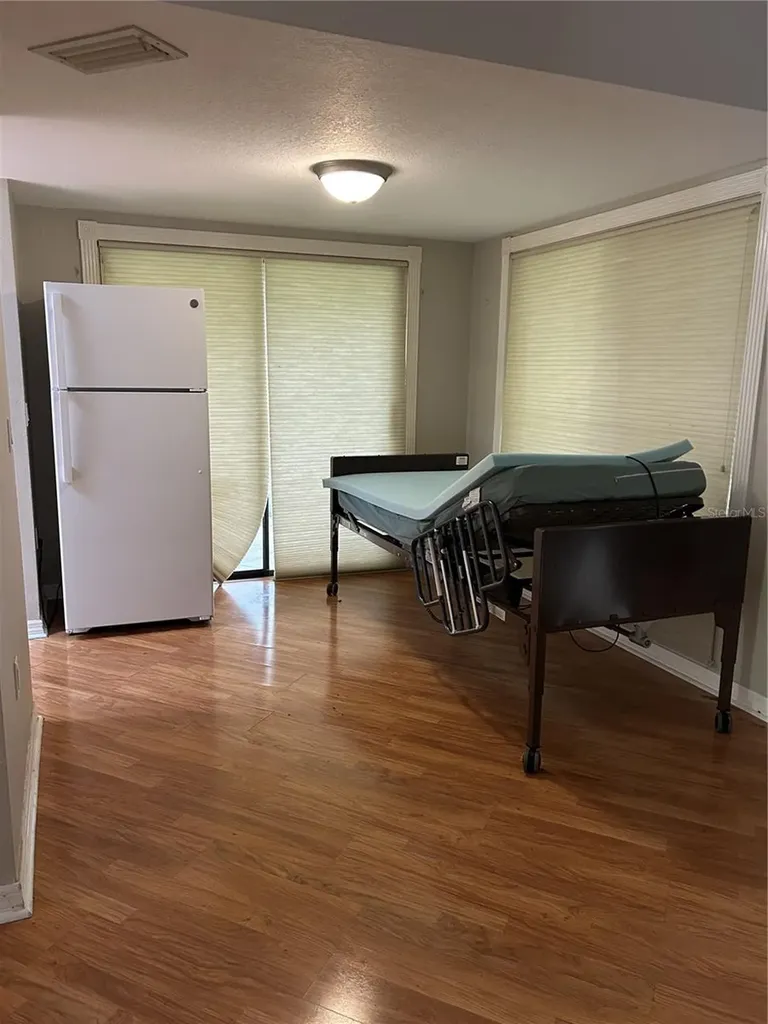 1612 Gulf Beach Boulevard Tarpon Springs FL 34689