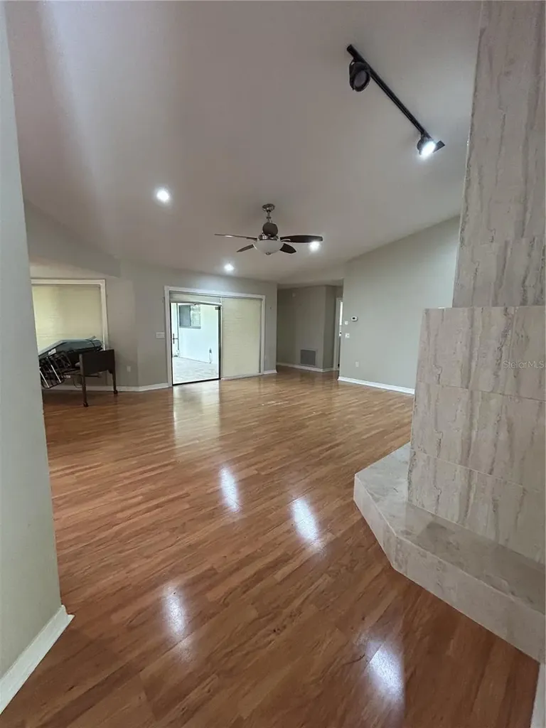 1612 Gulf Beach Boulevard Tarpon Springs FL 34689
