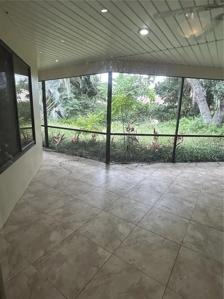 1612 Gulf Beach Boulevard Tarpon Springs FL 34689