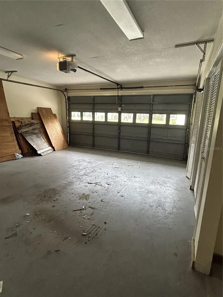 1612 Gulf Beach Boulevard Tarpon Springs FL 34689