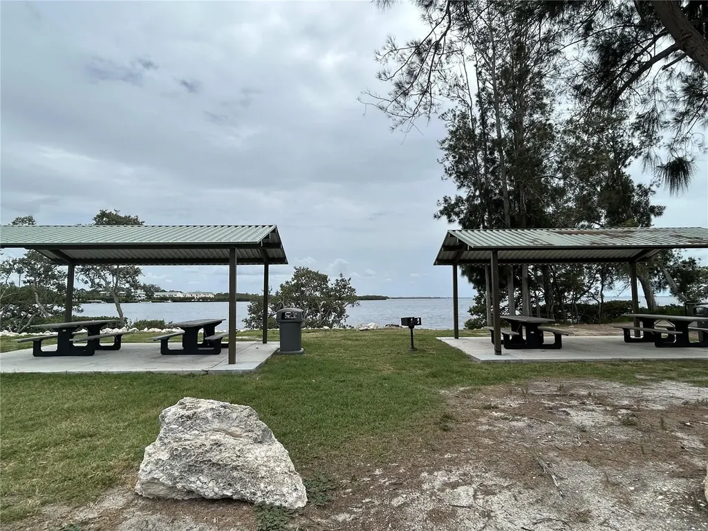 1612 Gulf Beach Boulevard Tarpon Springs FL 34689