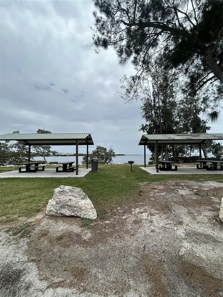 1612 Gulf Beach Boulevard Tarpon Springs FL 34689