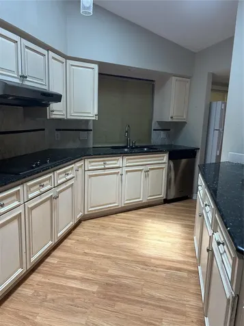 1612 Gulf Beach Boulevard Tarpon Springs FL 34689