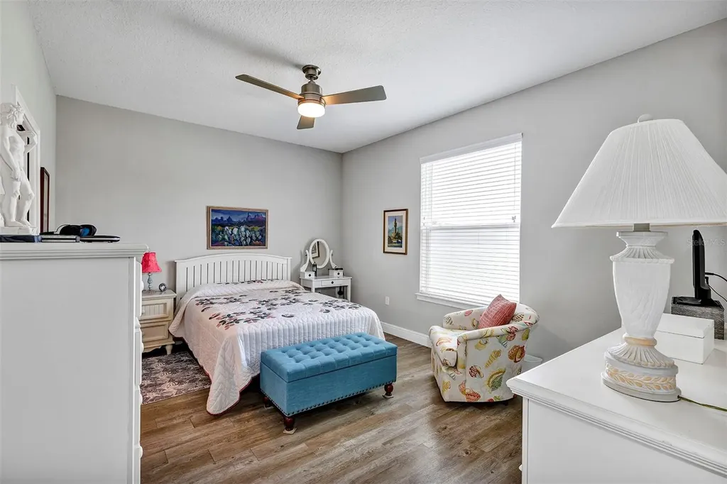 27018 White Plains Way Leesburg FL 34748