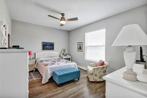 27018 White Plains Way Leesburg FL 34748