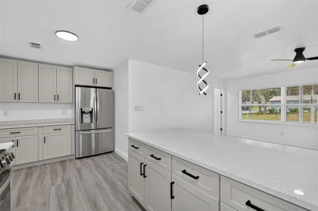708 Cindy Avenue Fruitland Park FL 34731