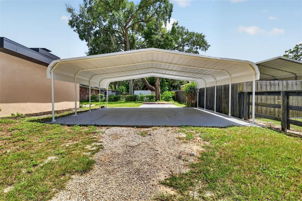 708 Cindy Avenue Fruitland Park FL 34731