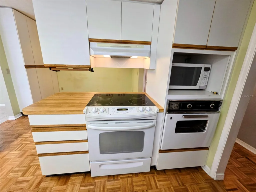 215 48th Street NW Bradenton FL 34209