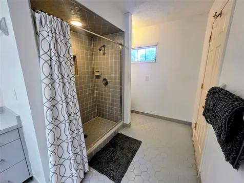 215 48th Street NW Bradenton FL 34209