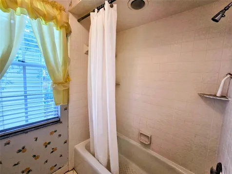 215 48th Street NW Bradenton FL 34209