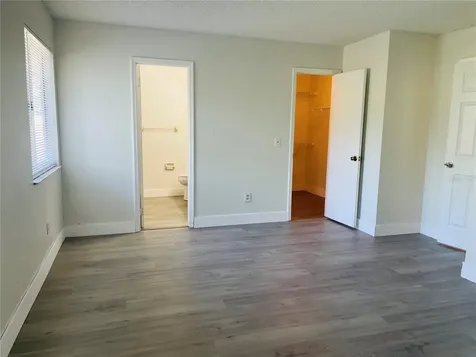 6914 Thousand Oaks Road Orlando FL 32818