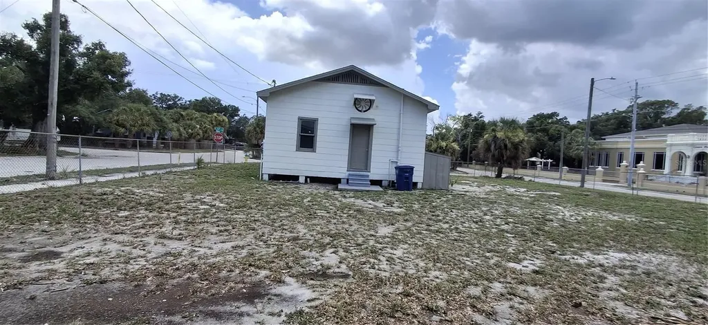 3009 N 13th Street Tampa FL 33605