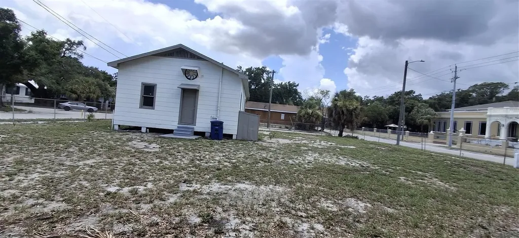 3009 N 13th Street Tampa FL 33605