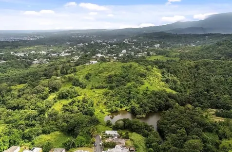 962 Lukeluz Canovanas PR 00729
