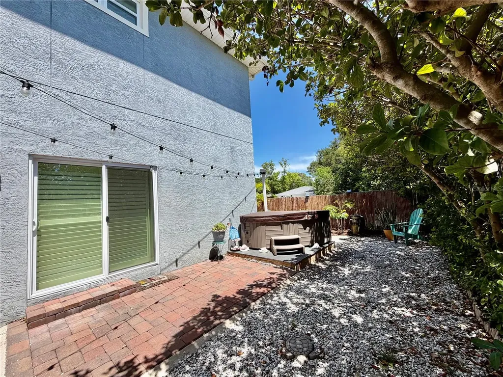 281 Ashley Court Dunedin FL 34698
