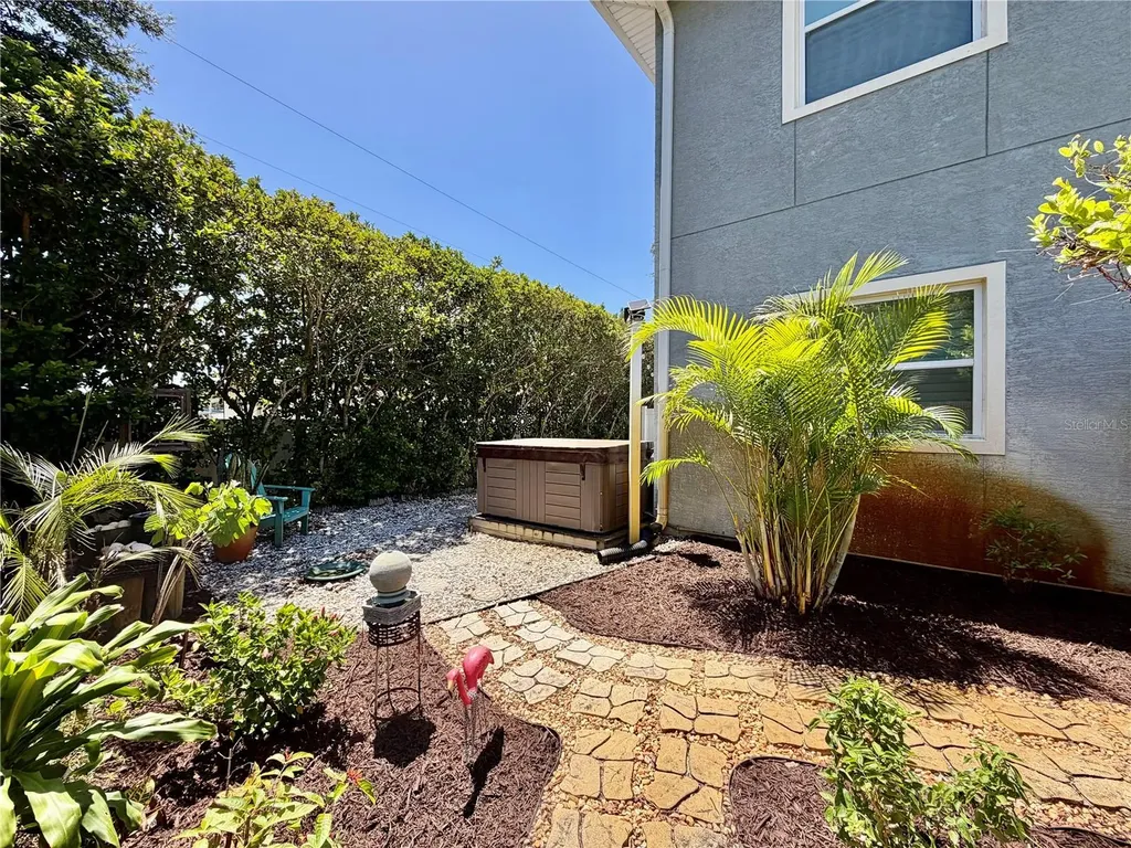 281 Ashley Court Dunedin FL 34698