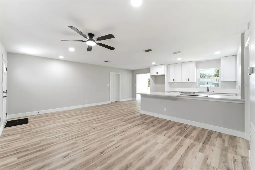 16 Oleander Lane Debary FL 32713