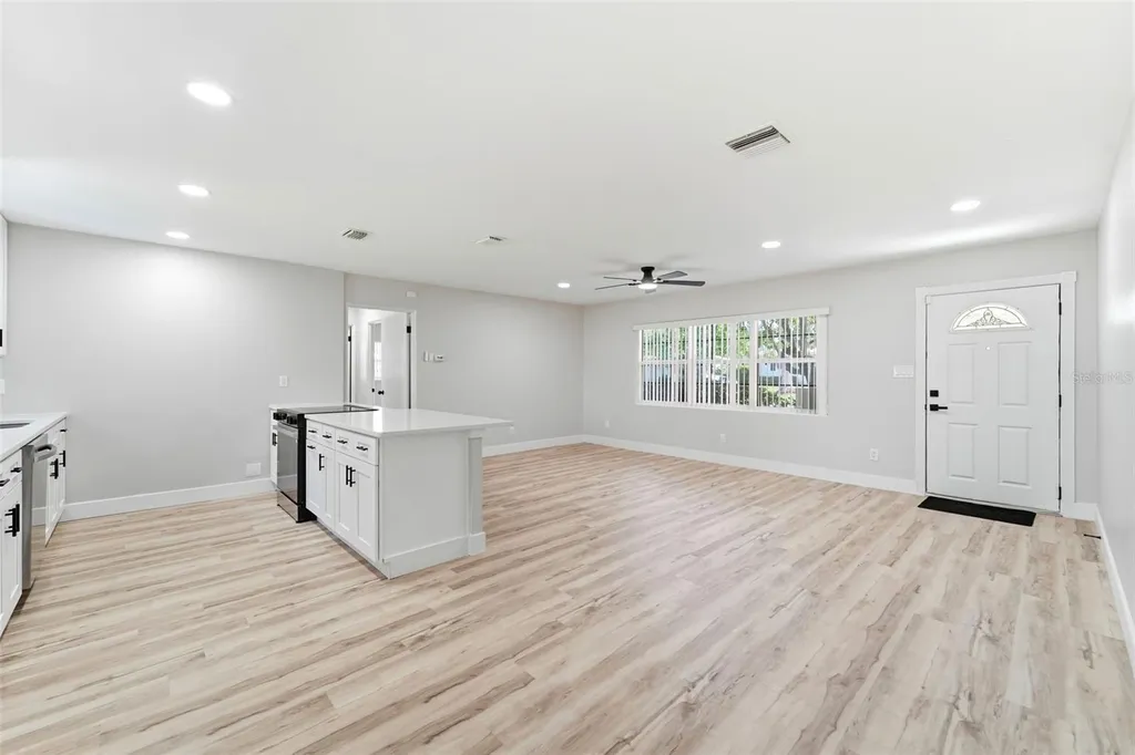 16 Oleander Lane Debary FL 32713