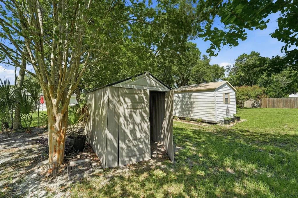 16 Oleander Lane Debary FL 32713