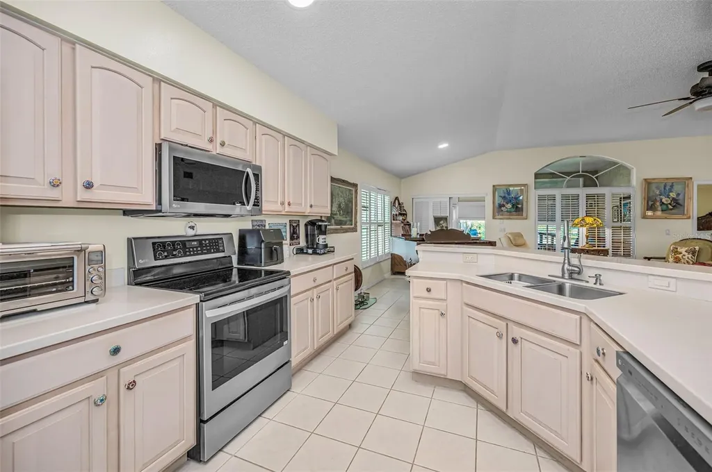 1323 Winding Willow Drive Trinity FL 34655