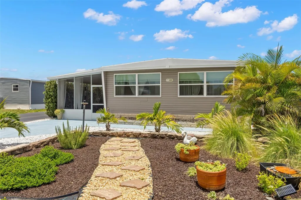 7165 Mount Georgetown Drive NE St Petersburg FL 33702
