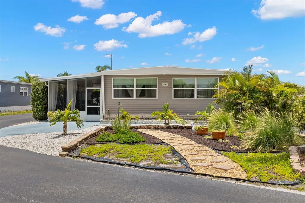 7165 Mount Georgetown Drive NE St Petersburg FL 33702