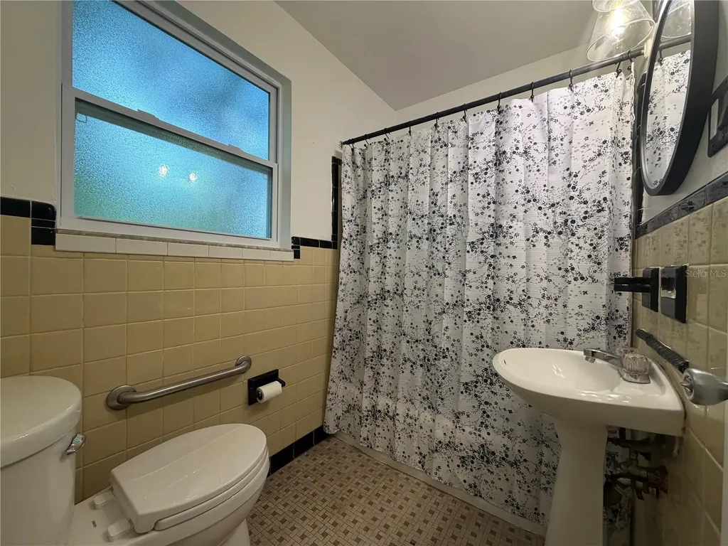 6013 Chenango Lane Orlando FL 32807
