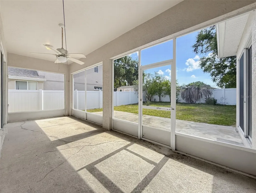 2021 Rutherford Drive Dover FL 33527