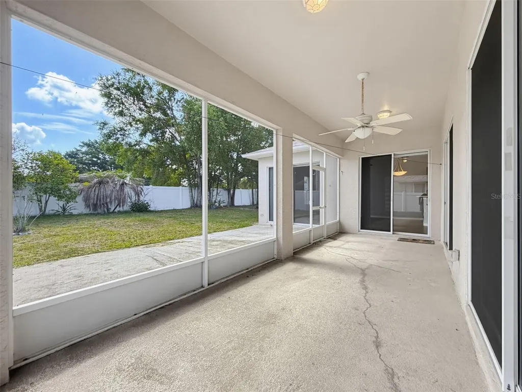 2021 Rutherford Drive Dover FL 33527