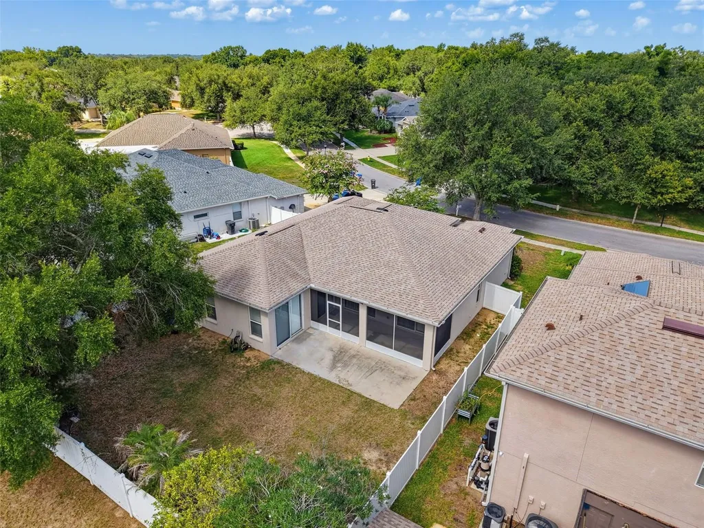2021 Rutherford Drive Dover FL 33527