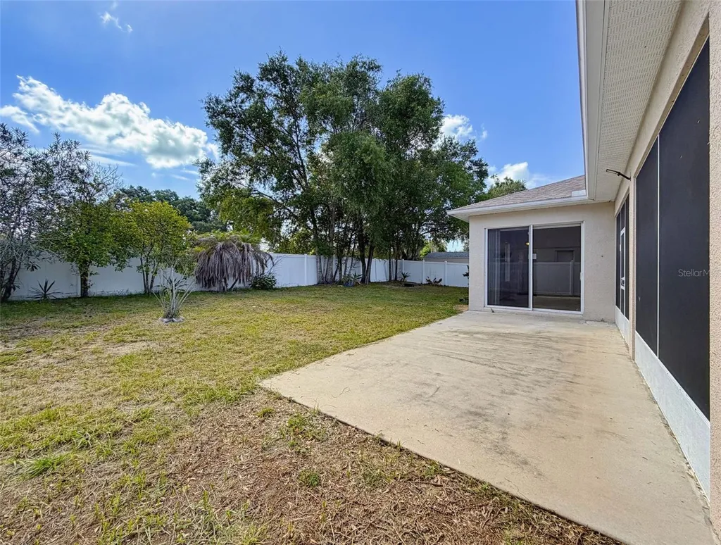 2021 Rutherford Drive Dover FL 33527