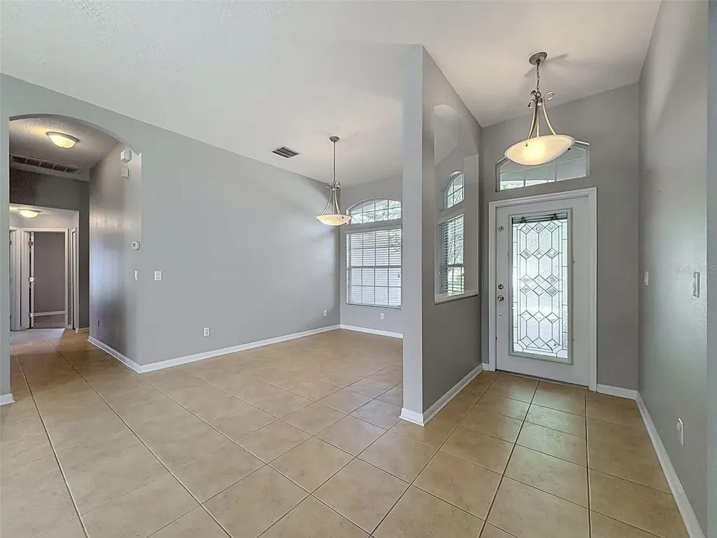 2021 Rutherford Drive Dover FL 33527
