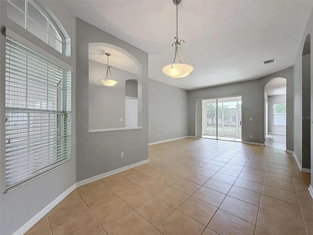 2021 Rutherford Drive Dover FL 33527