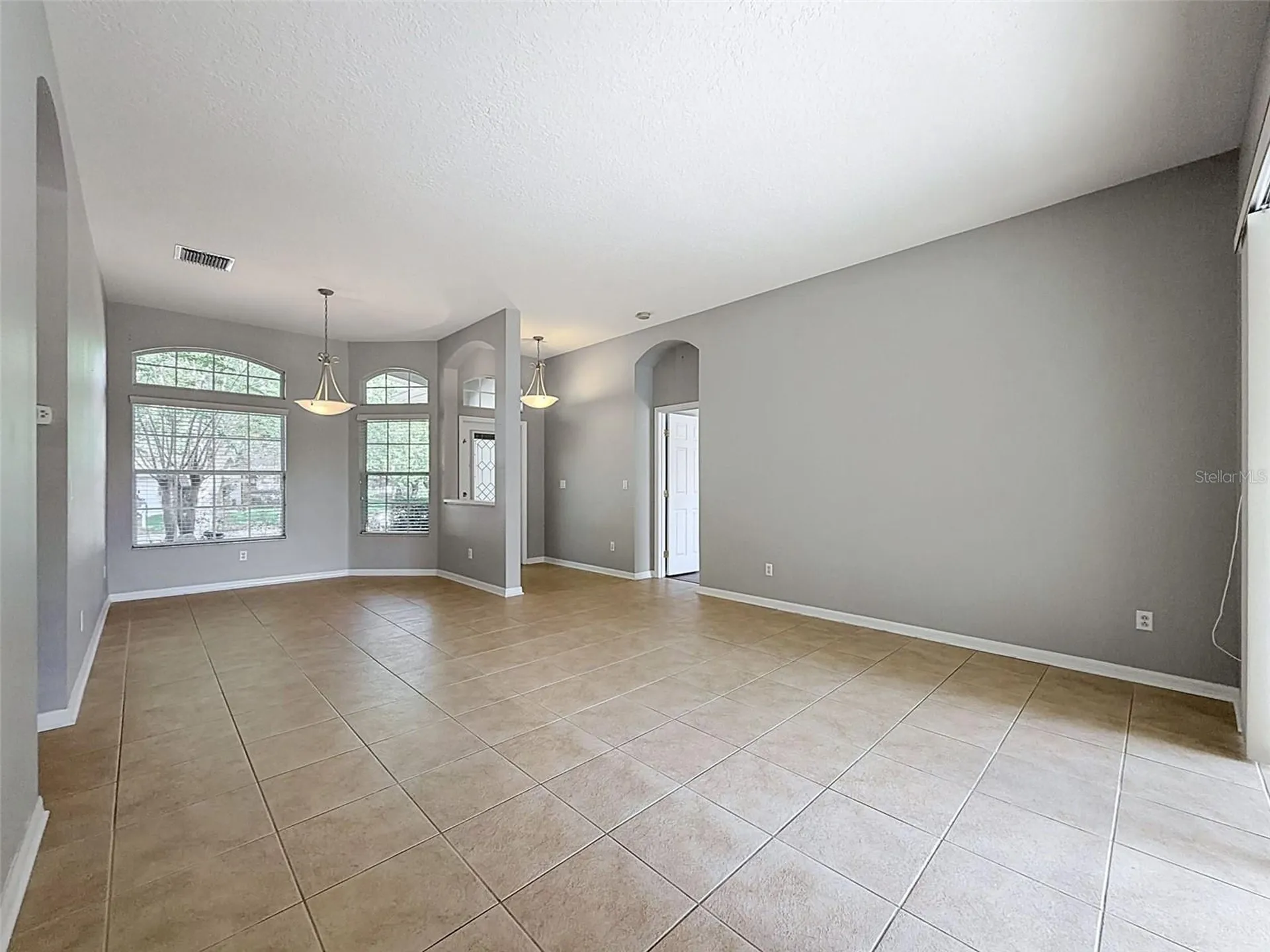 2021 Rutherford Drive Dover FL 33527