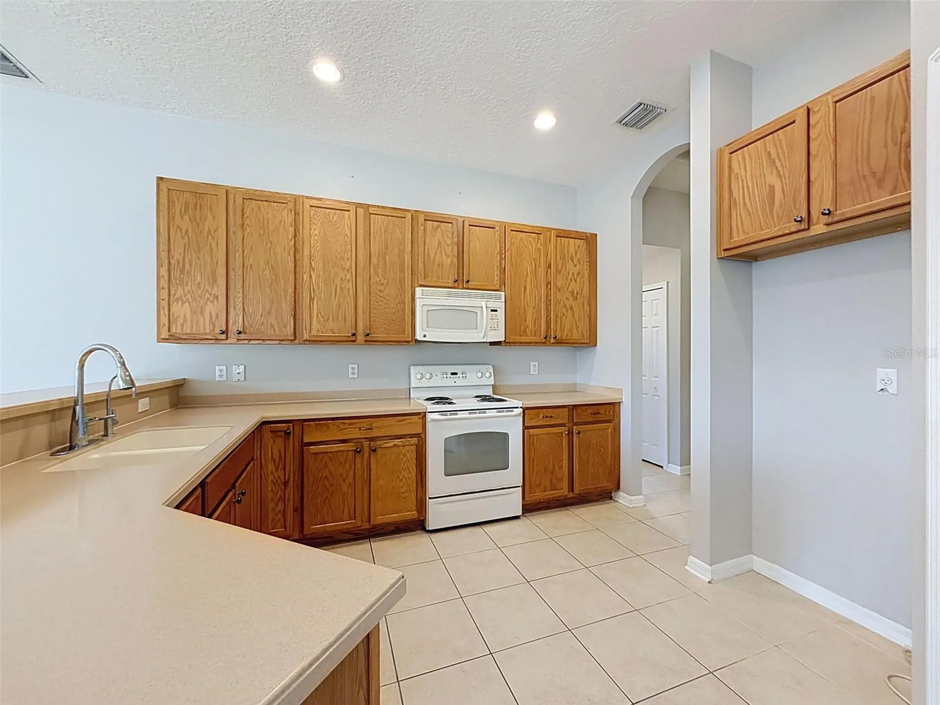 2021 Rutherford Drive Dover FL 33527