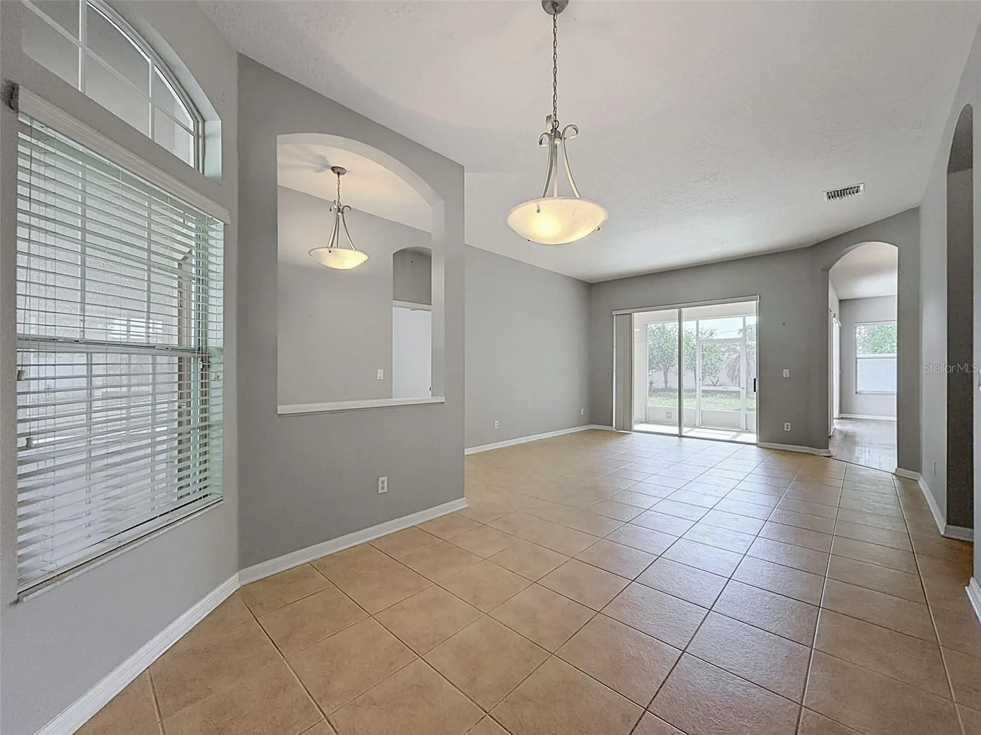 2021 Rutherford Drive Dover FL 33527