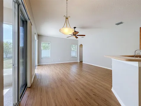 2021 Rutherford Drive Dover FL 33527
