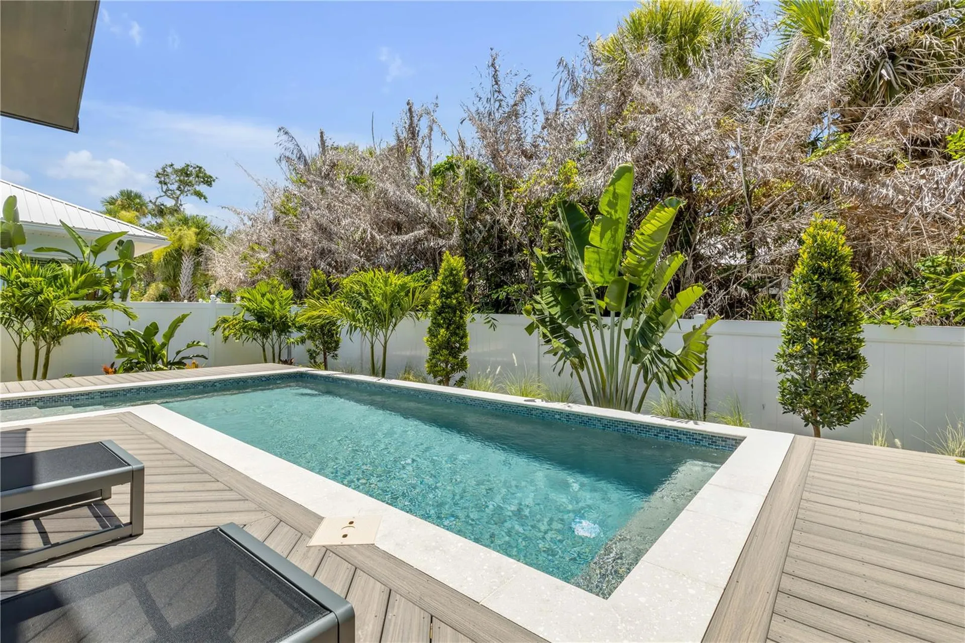 813 E 1st Avenue New Smyrna Beach FL 32169