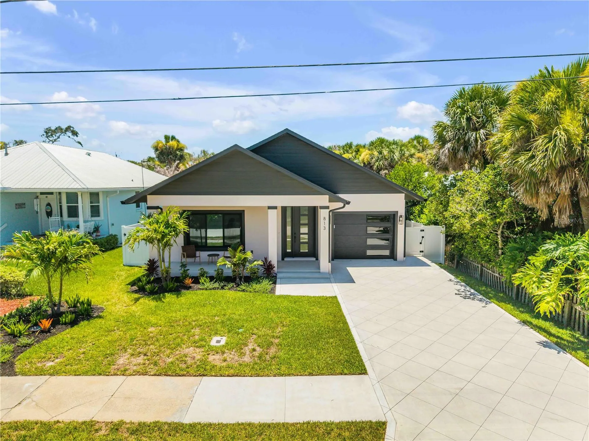 813 E 1st Avenue New Smyrna Beach FL 32169
