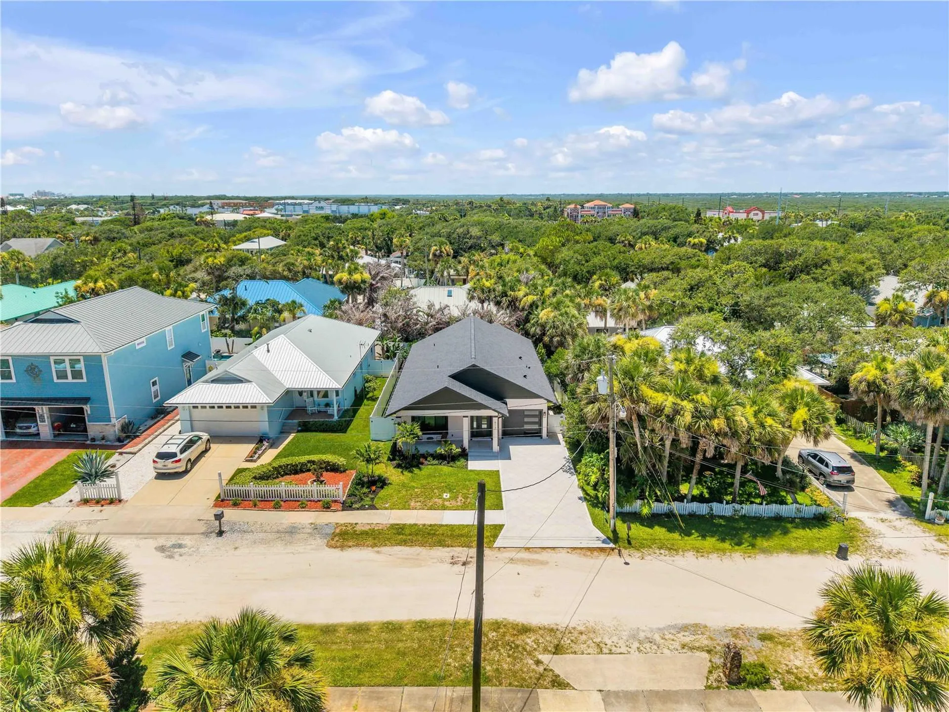 813 E 1st Avenue New Smyrna Beach FL 32169
