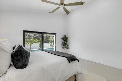 813 E 1st Avenue New Smyrna Beach FL 32169