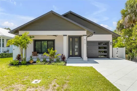 813 E 1st Avenue New Smyrna Beach FL 32169