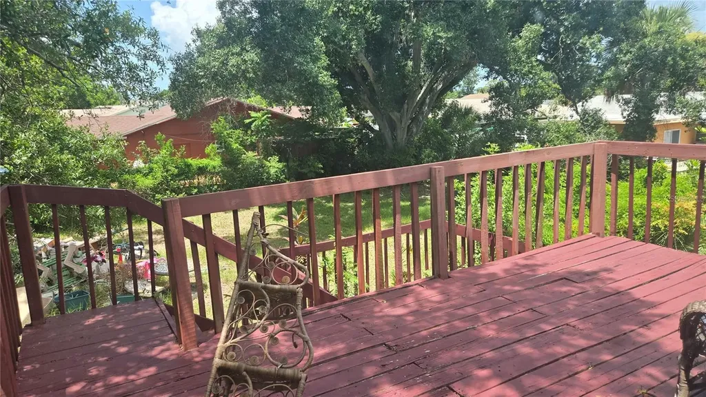 5375 Carolona Way S St Petersburg FL 33712