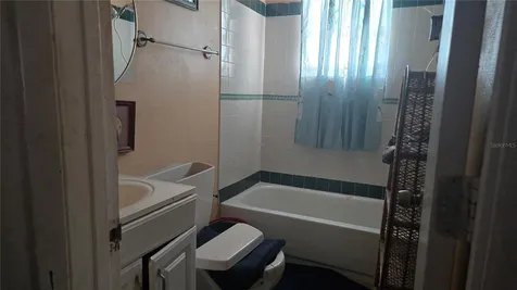 5375 Carolona Way S St Petersburg FL 33712